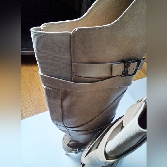 Wild and Rose Demetria 04 Leather Boot - Picture 8 of 10